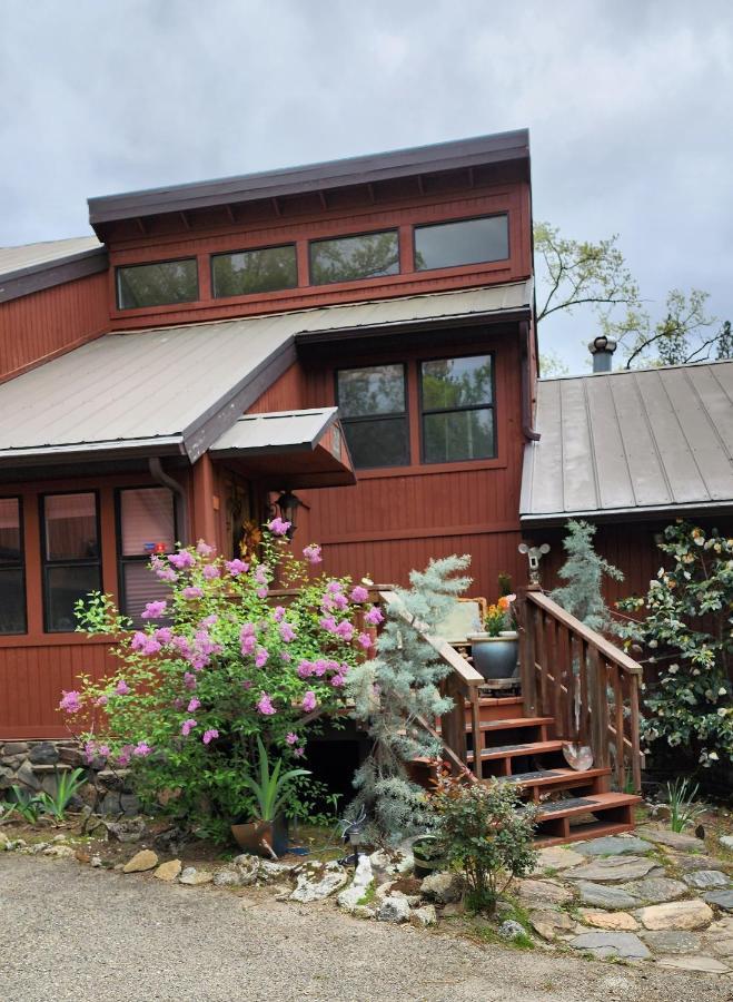Вилла Yosemite Mountain Retreat Окхерст Экстерьер фото